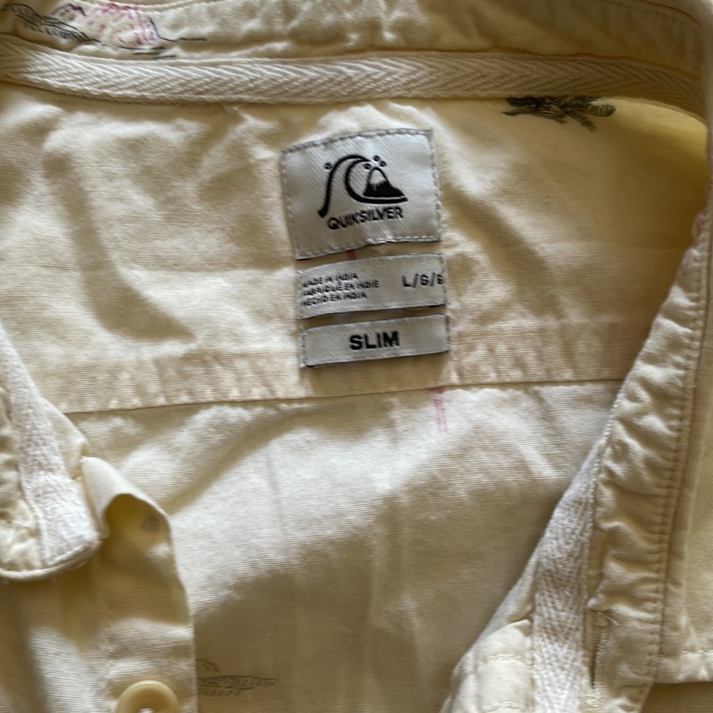 Quicksilver Beachy Button up - Picture 3 of 4